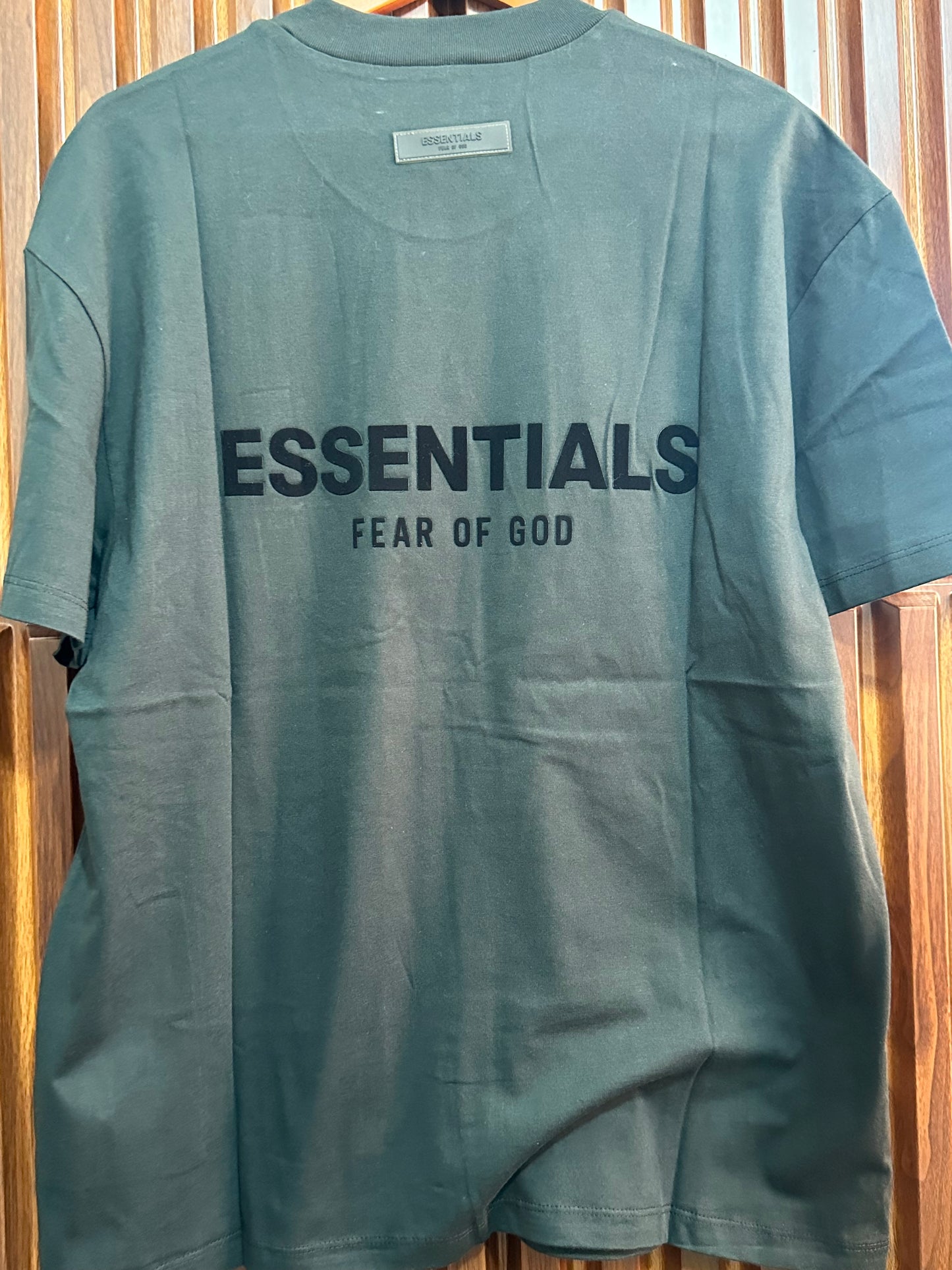 PLAYERA ESSENTIALS